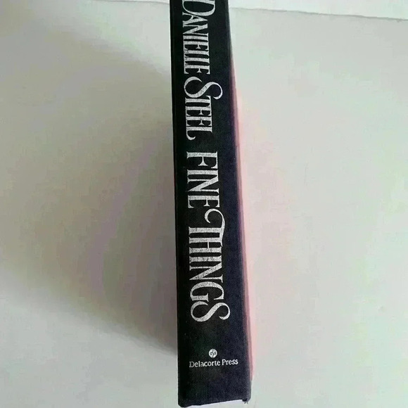 Danielle Steel Fine Things hardcover - Picture 10 of 12